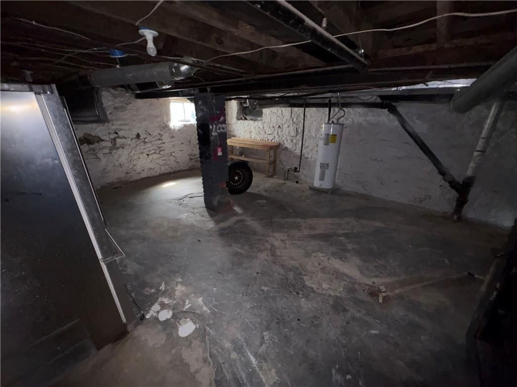 137 N Van Brunt Boulevard — photo 19
