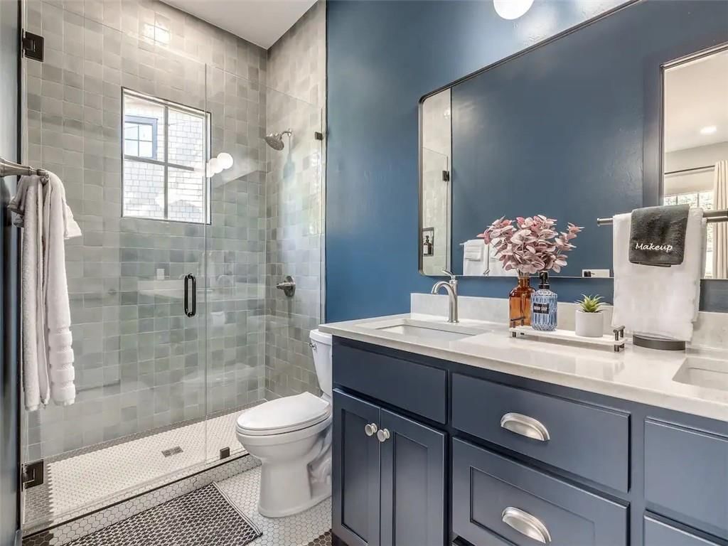 719 Washington Street — photo 10