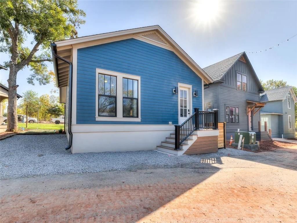 719 Washington Street — photo 13