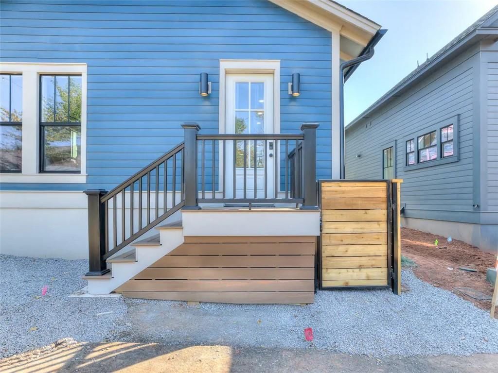 719 Washington Street — photo 14