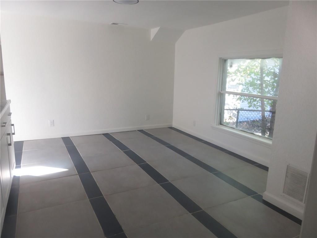 4421 NE WINN Road — photo 8