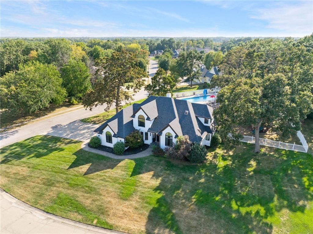 1226 Pembrooke Drive — photo 3