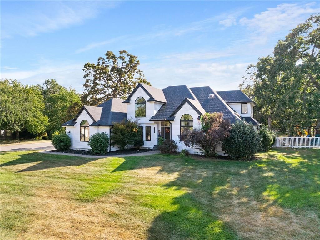 1226 Pembrooke Drive — photo 4
