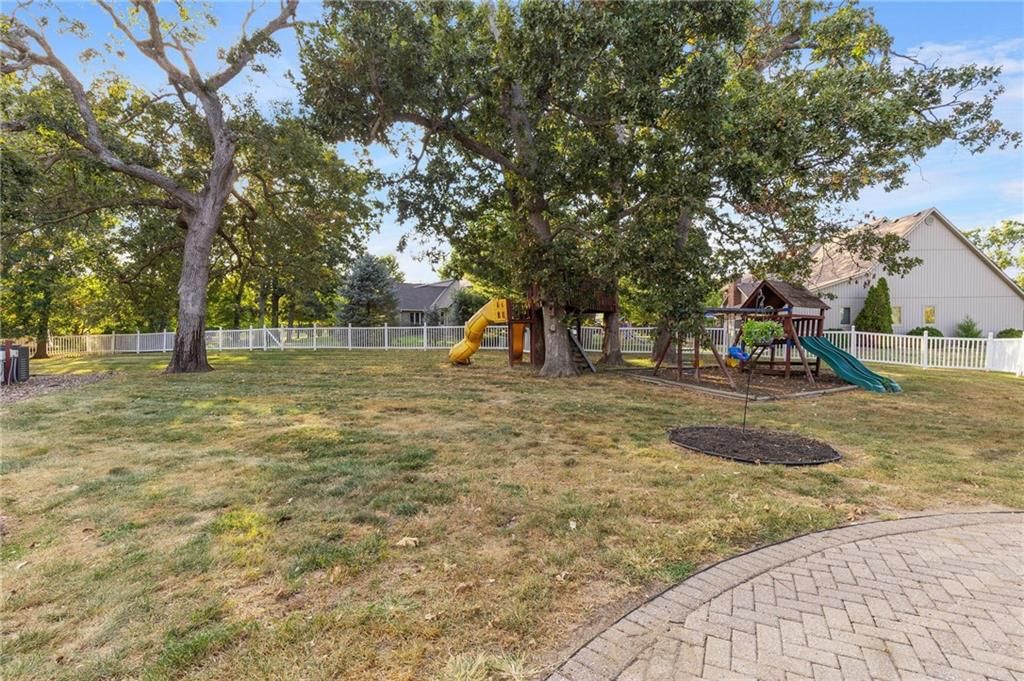 1226 Pembrooke Drive — photo 48