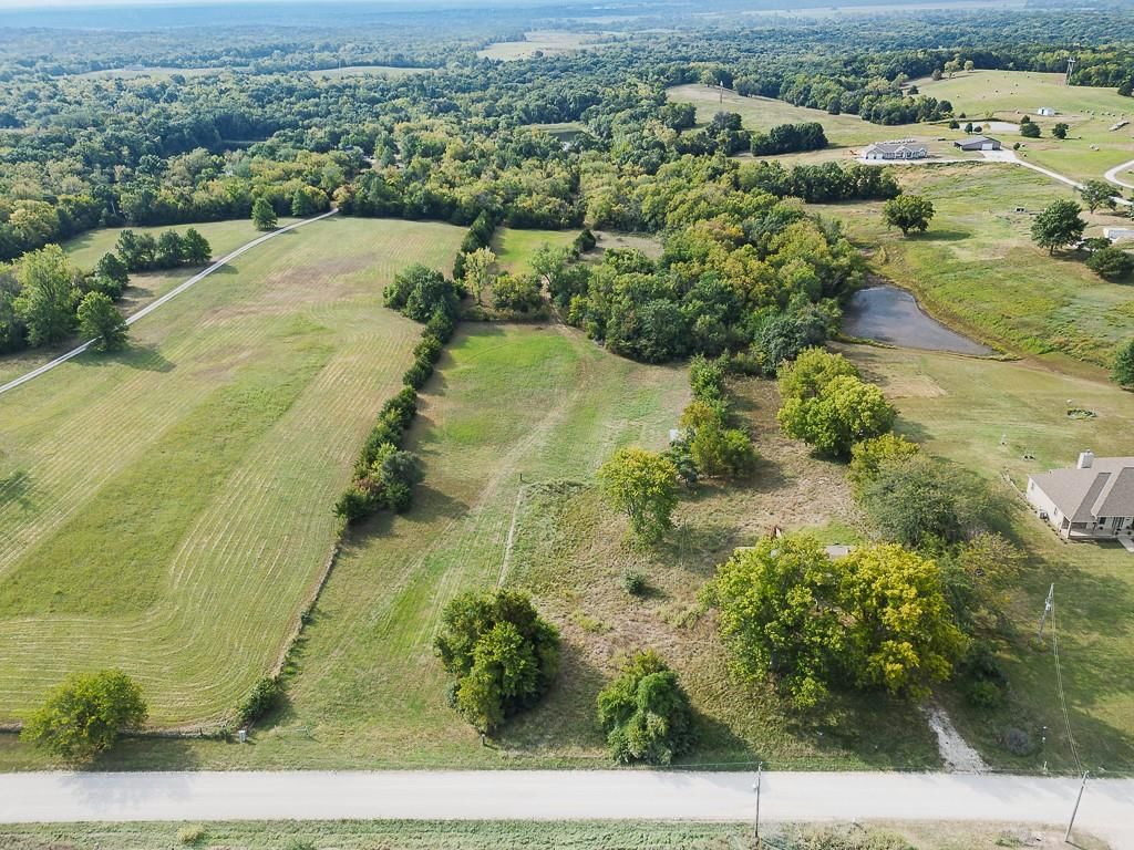 00000 Cantrell Road, Linwood, KS