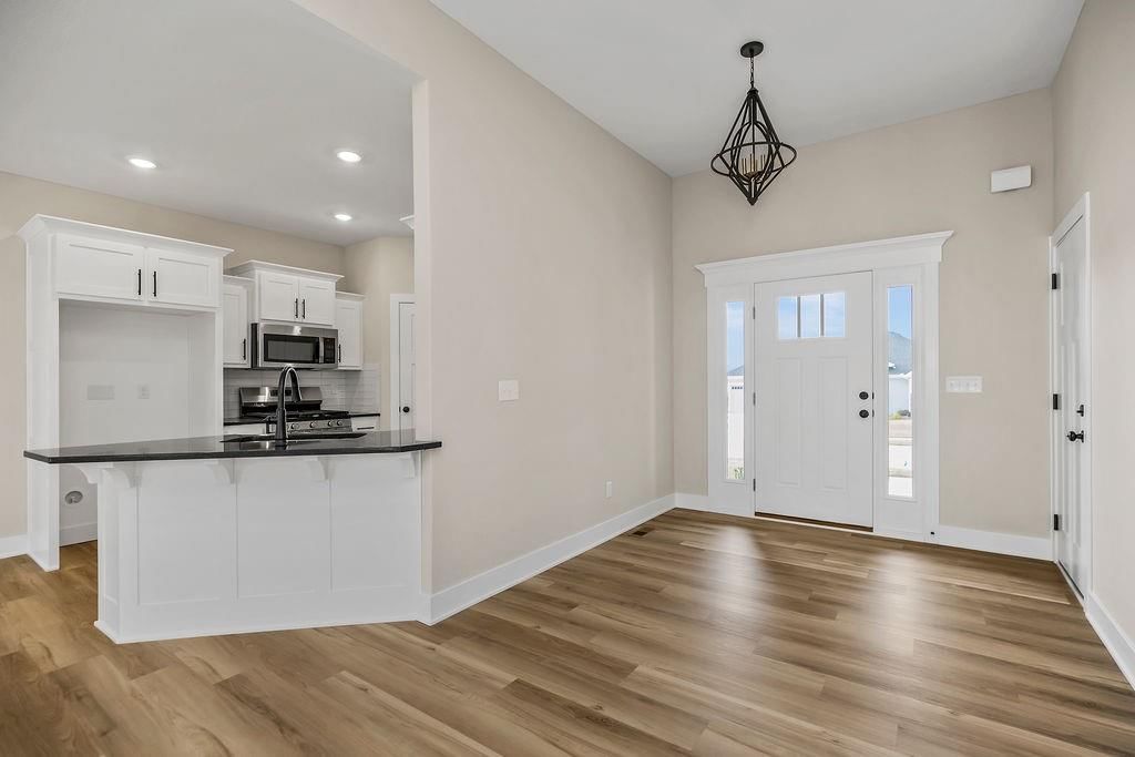 2305 LARKSPUR Lane — photo 15