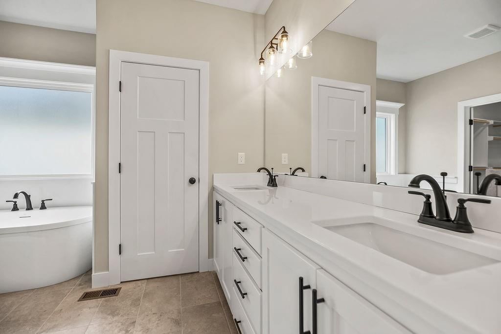 2305 LARKSPUR Lane — photo 18