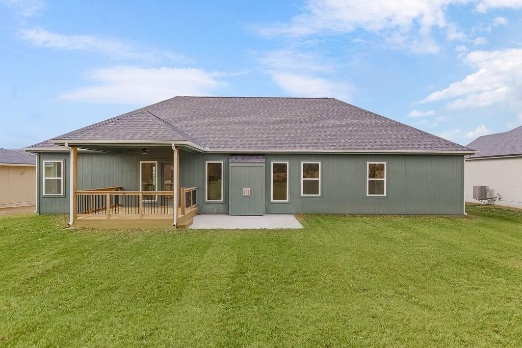 2305 LARKSPUR Lane — photo 26