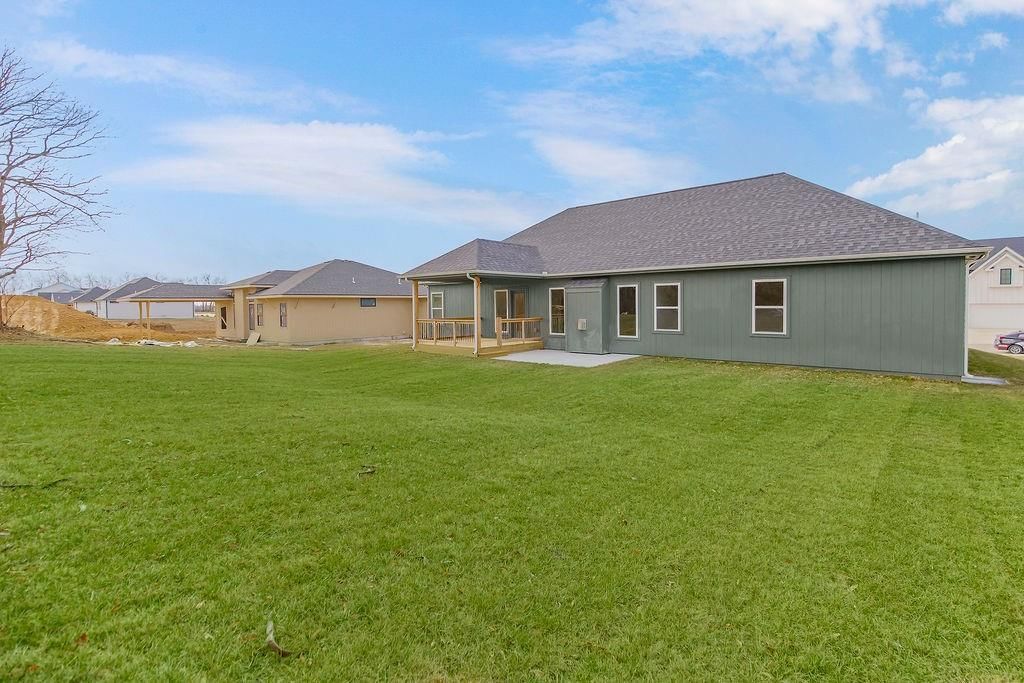 2305 LARKSPUR Lane — photo 27