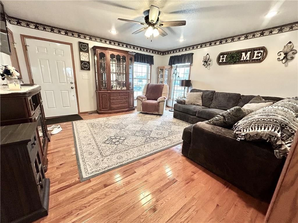 24555 Paradise Road — photo 9