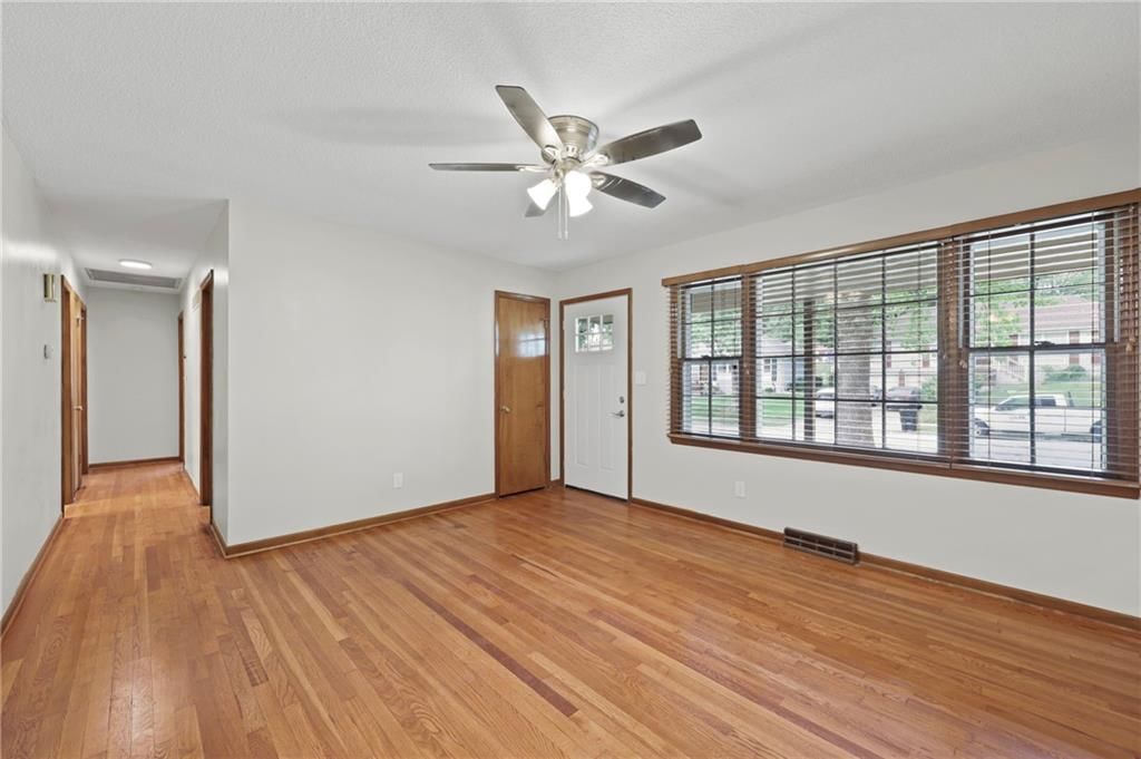 3909 S Milton Drive — photo 4