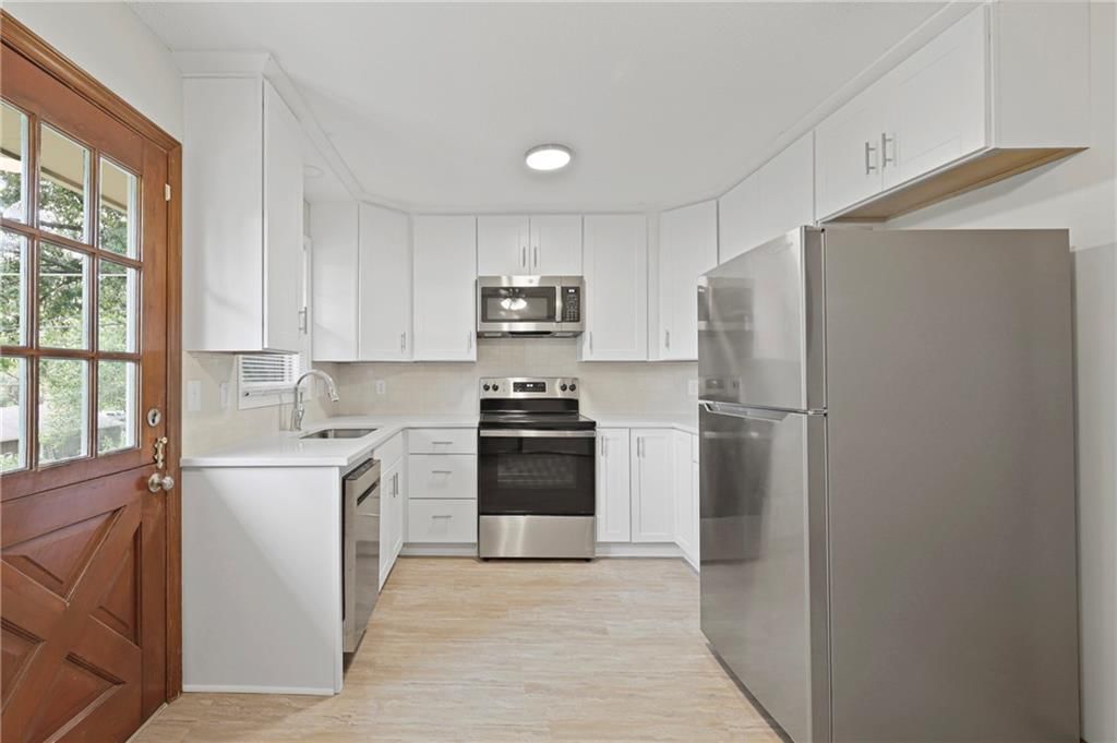 3909 S Milton Drive — photo 5