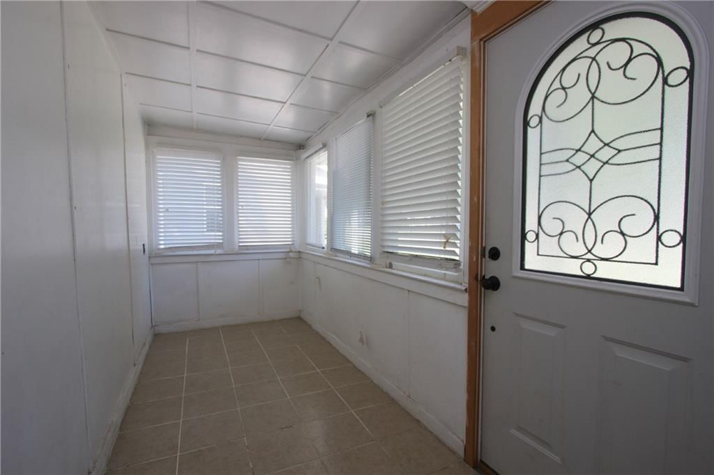 406 E Culton Street — photo 3