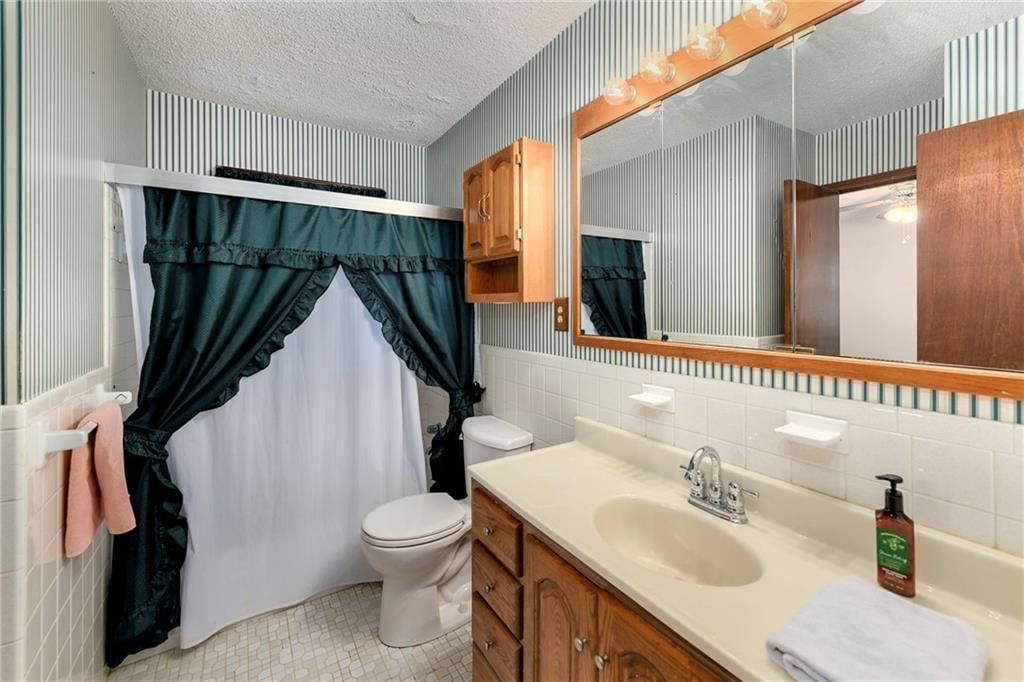 1305 S Ward Parkway — photo 12
