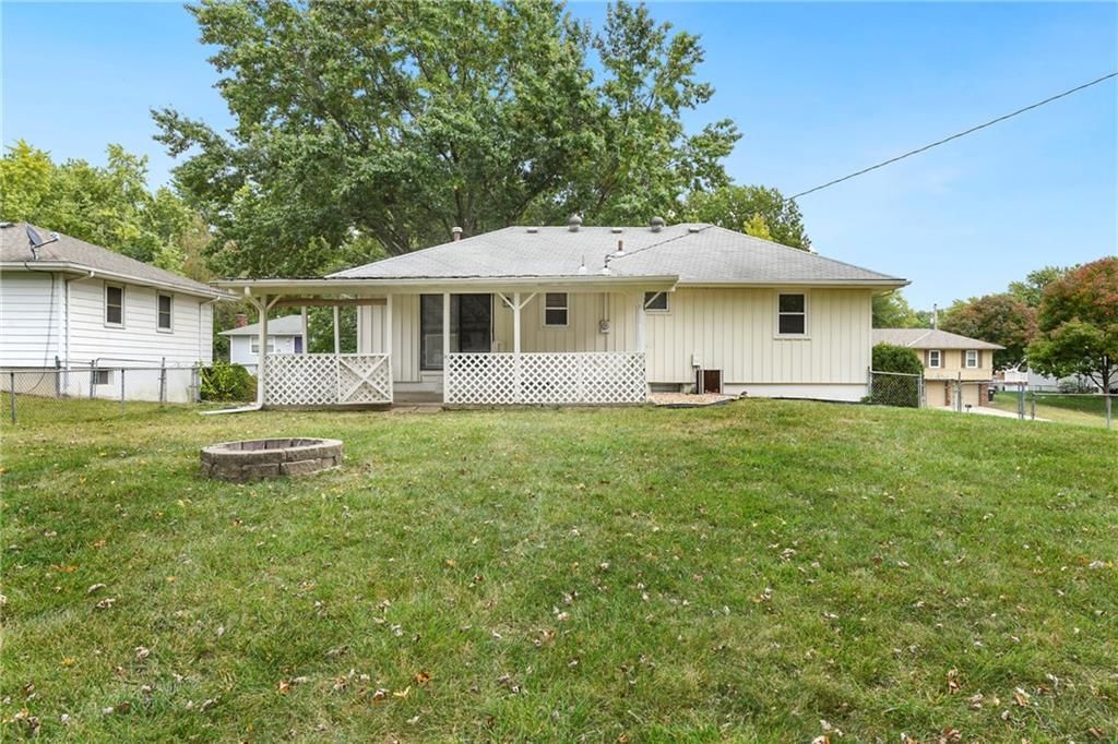 1305 S Ward Parkway — photo 22