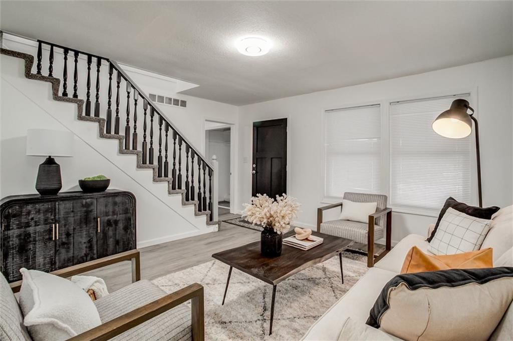 463 E Mill Street — photo 3