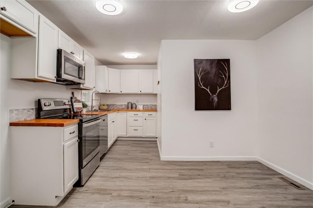 463 E Mill Street — photo 5