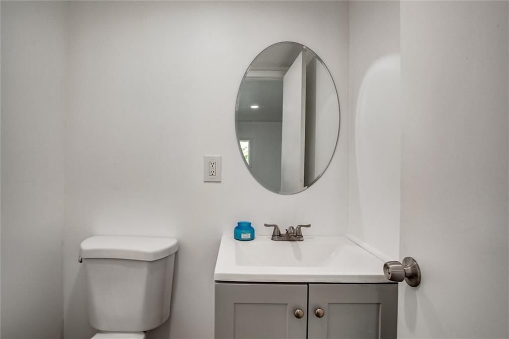 463 E Mill Street — photo 9