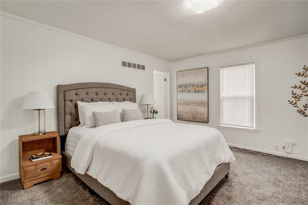 463 E Mill Street — photo 10