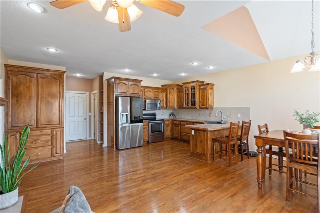 Photo 12 of 48 - 9101 NE 111TH Street