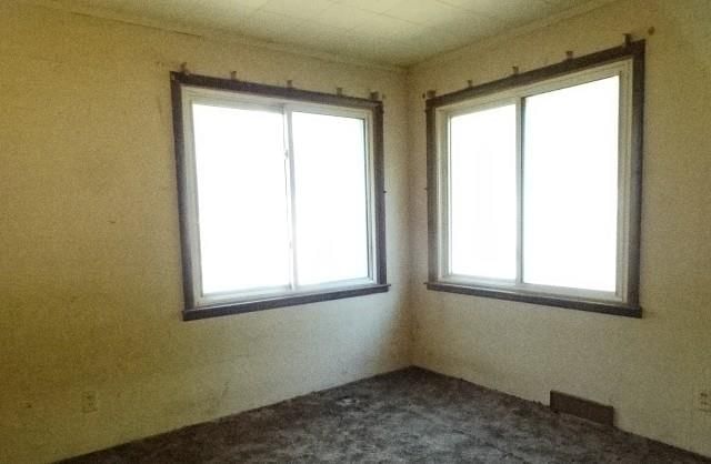 Photo 5 of 12 - 5114 PITKIN Avenue