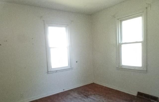 Photo 8 of 12 - 5114 PITKIN Avenue