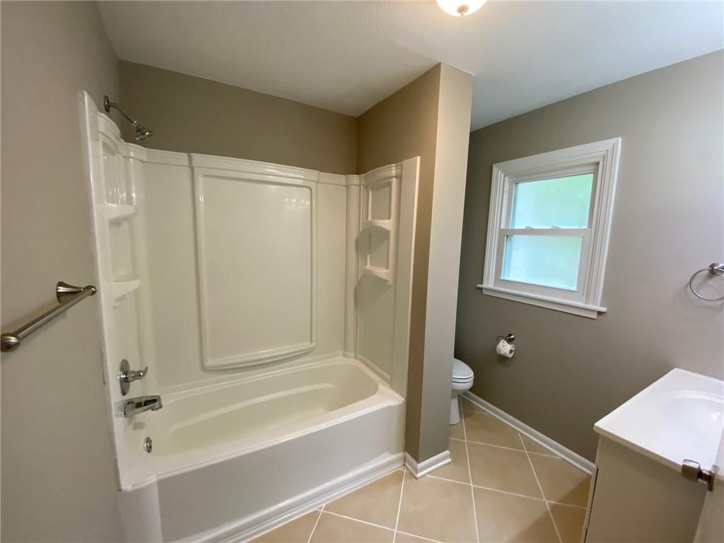 8812 E 72nd Terrace — photo 17