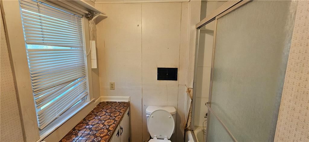 1101 W Broadway Boulevard — photo 20