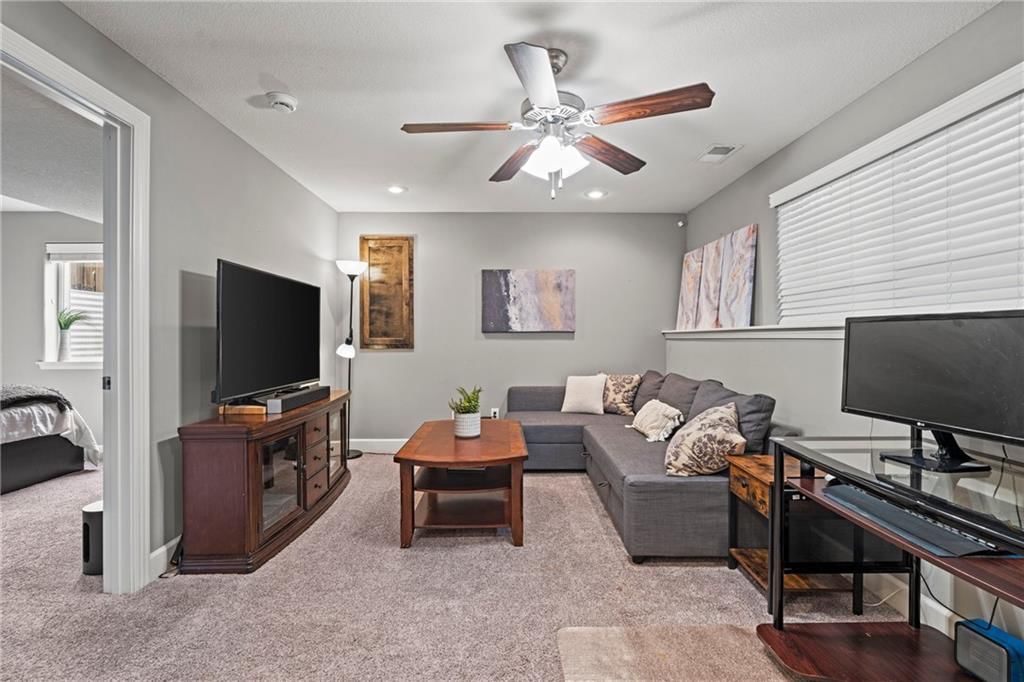 119 SW Hanging Garden Street — photo 23