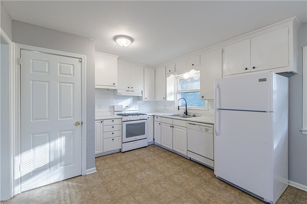 10200 Fremont Avenue — photo 13