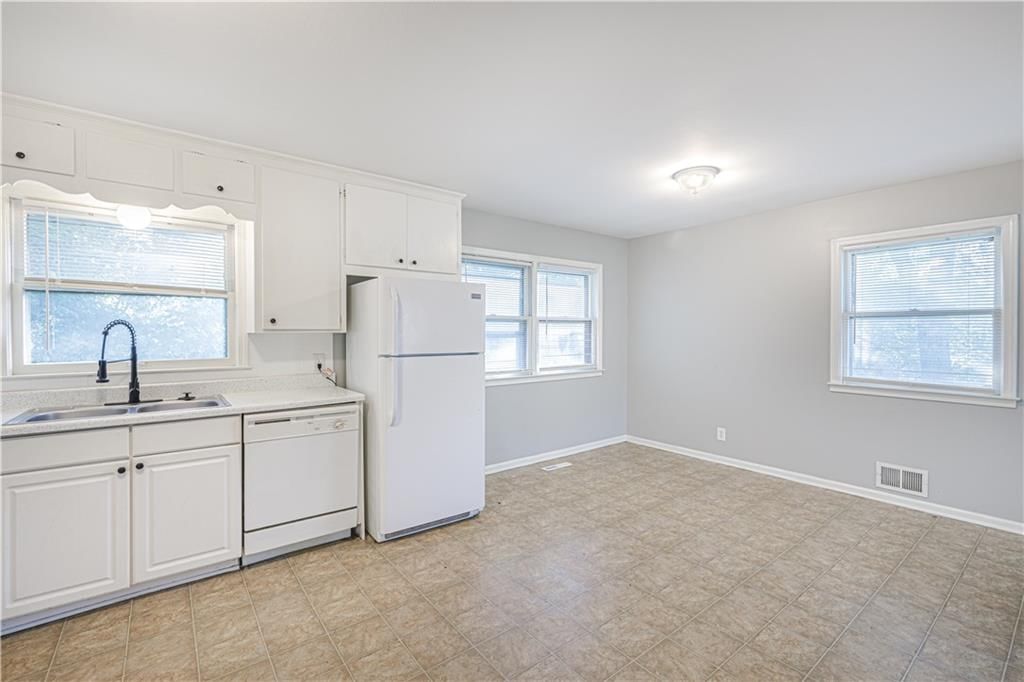 10200 Fremont Avenue — photo 14