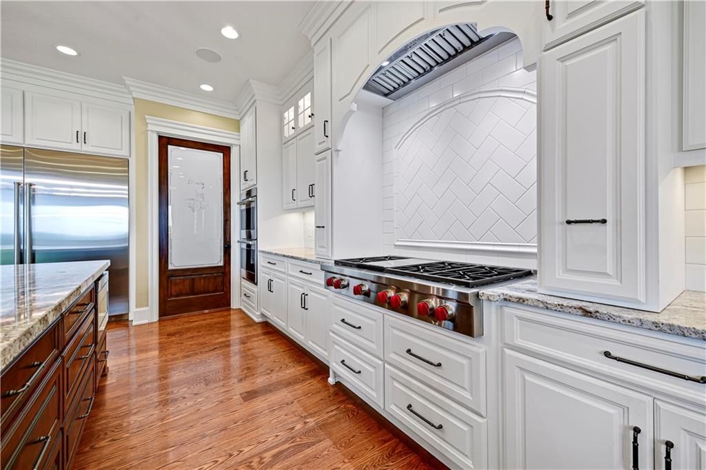 18111 Melrose Drive — photo 13