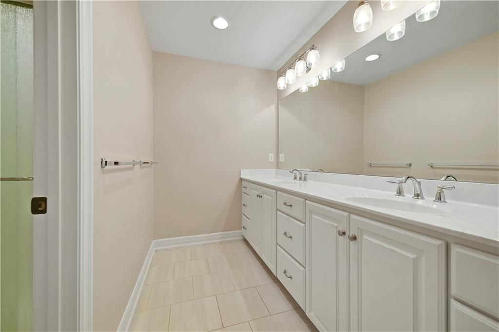 18111 Melrose Drive — photo 45