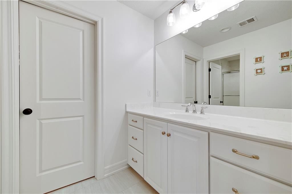 18111 Melrose Drive — photo 47