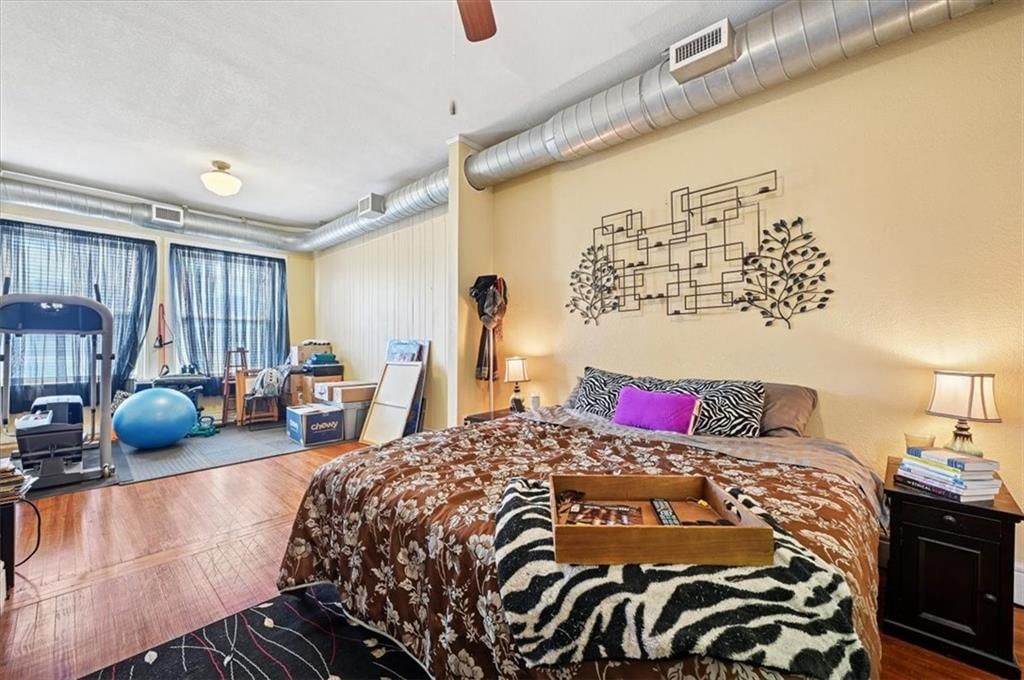 408 Delaware Street — photo 15