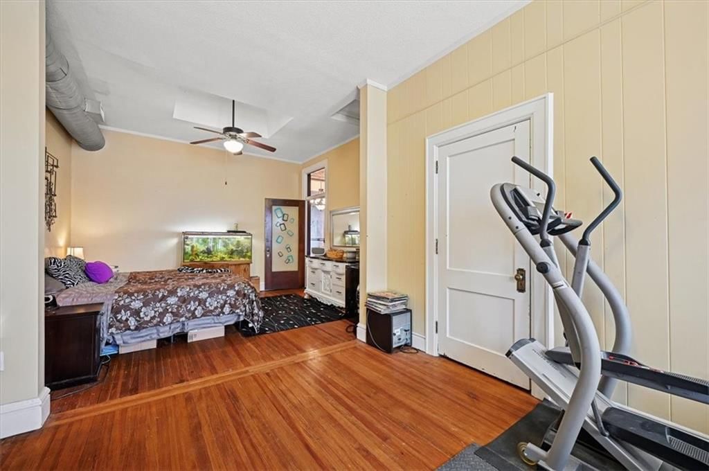 408 Delaware Street — photo 16