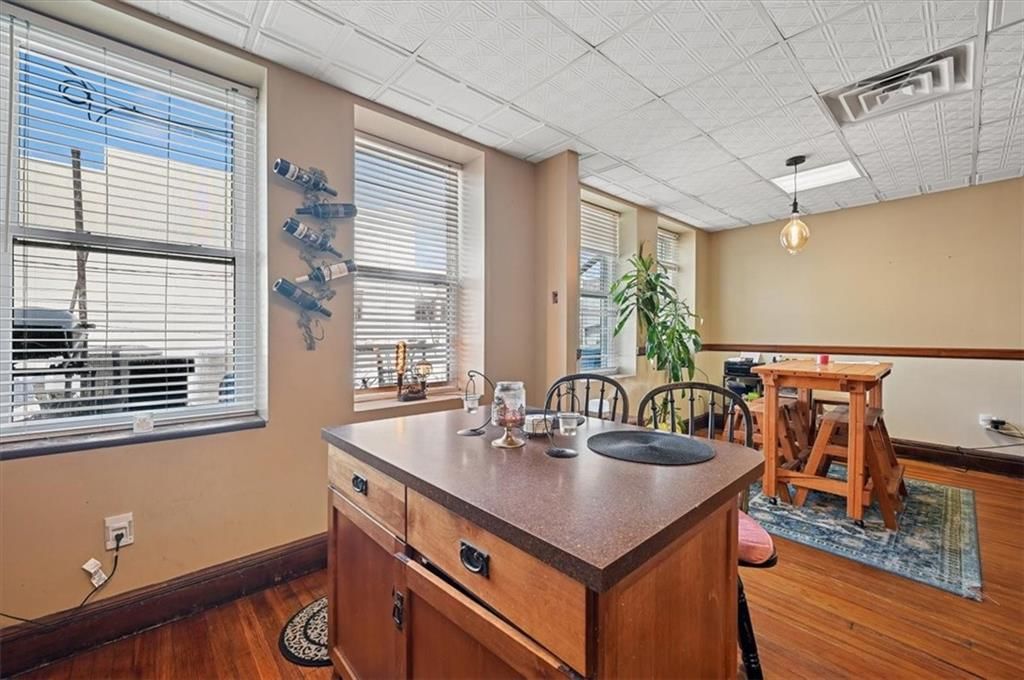 408 Delaware Street — photo 28