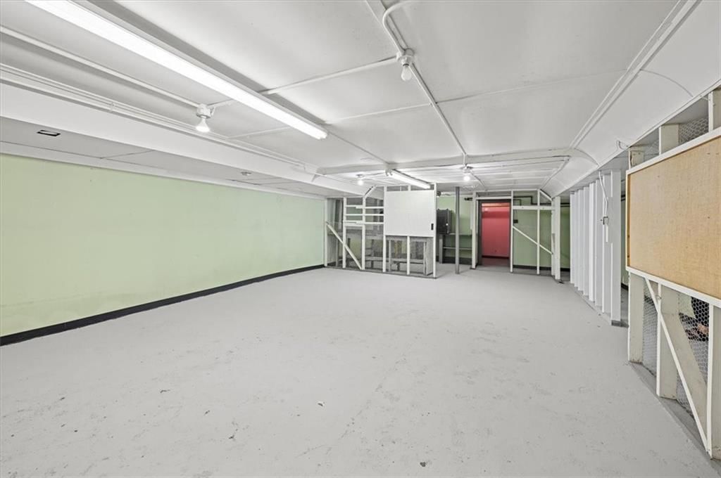 408 Delaware Street — photo 34