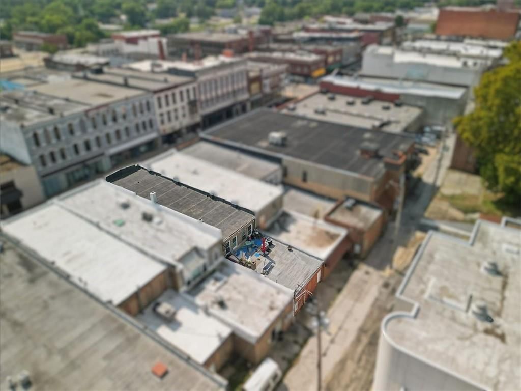 408 Delaware Street — photo 39