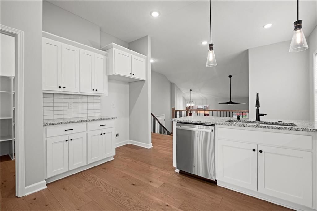 1805 Garden Court — photo 12