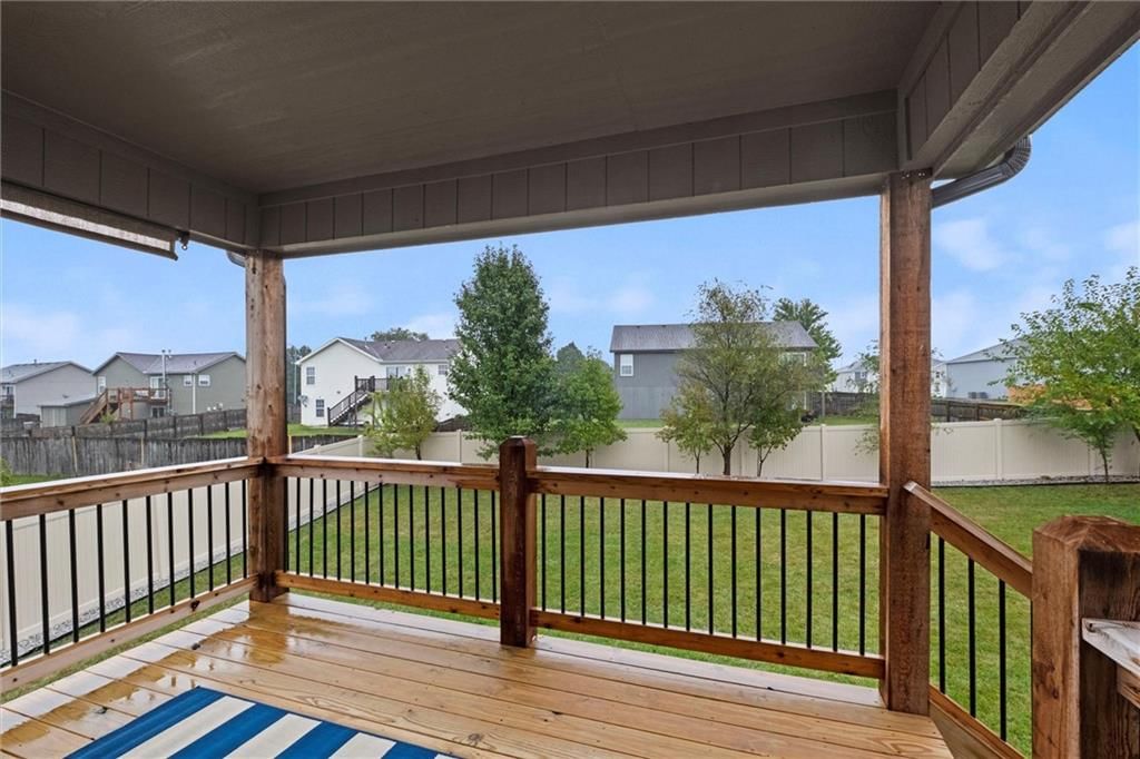 1805 Garden Court — photo 27