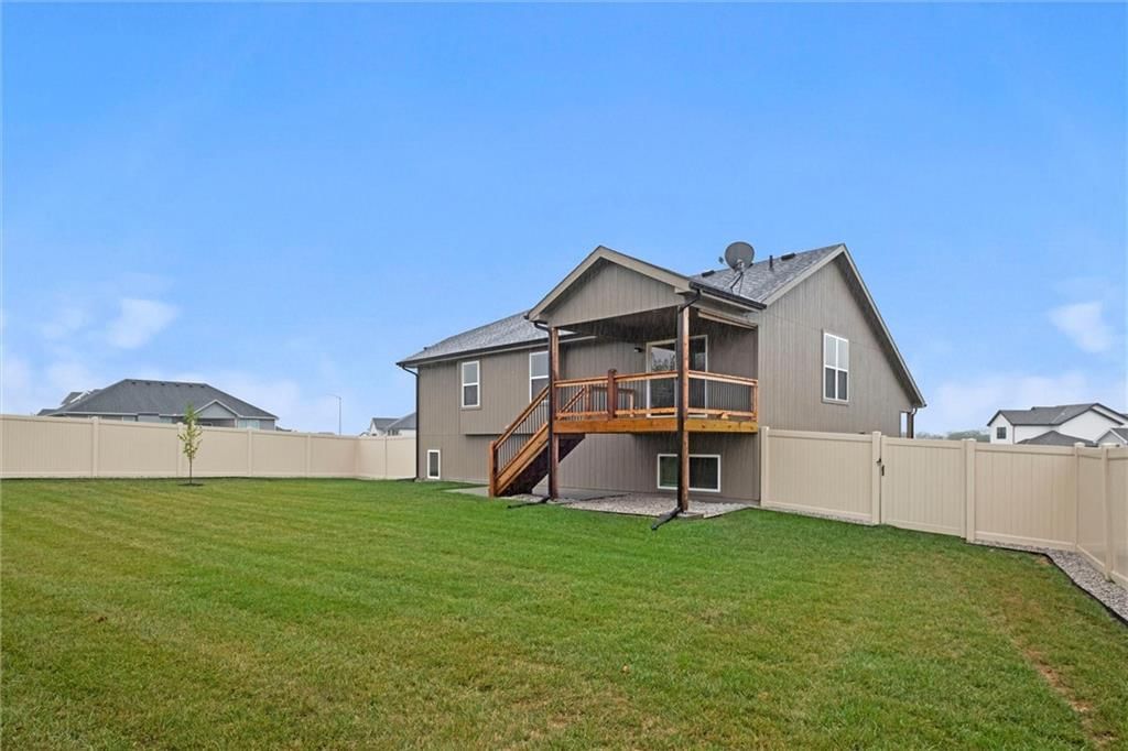 1805 Garden Court — photo 31
