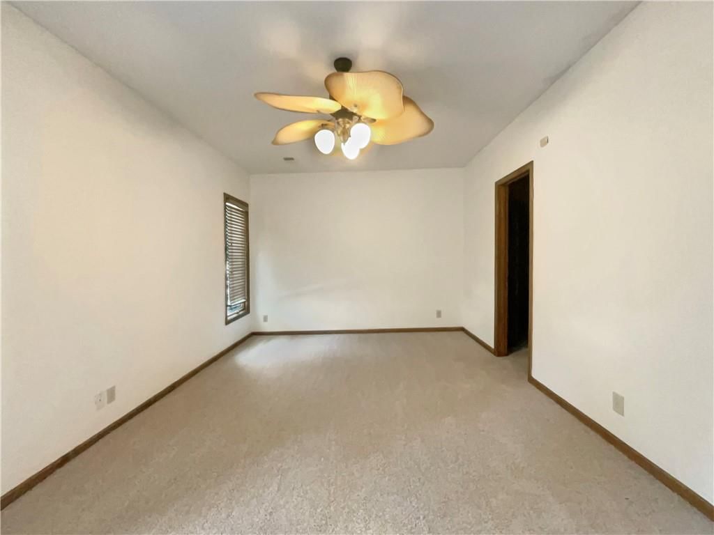 4940 Alden Street — photo 10
