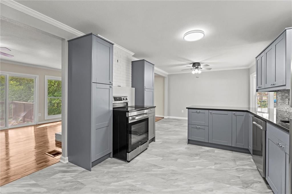 404 N Washington Street — photo 5