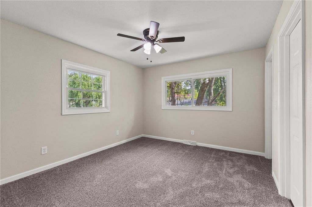 404 N Washington Street — photo 11