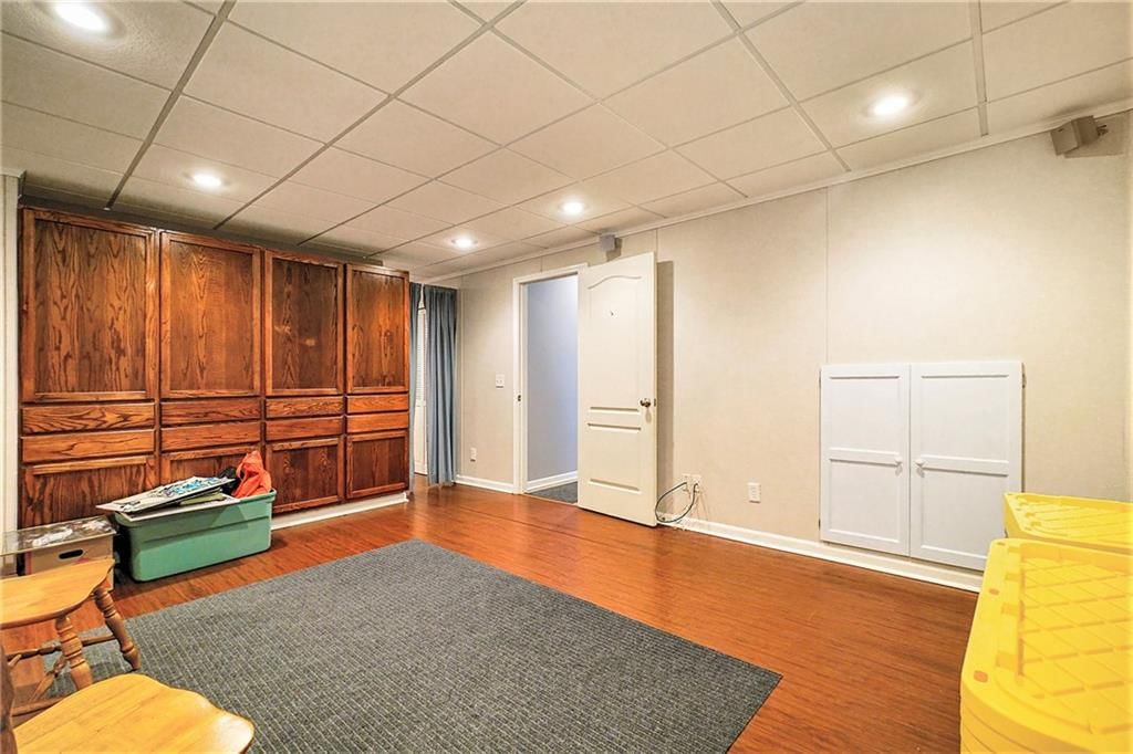 1108 W 10TH Avenue — photo 24