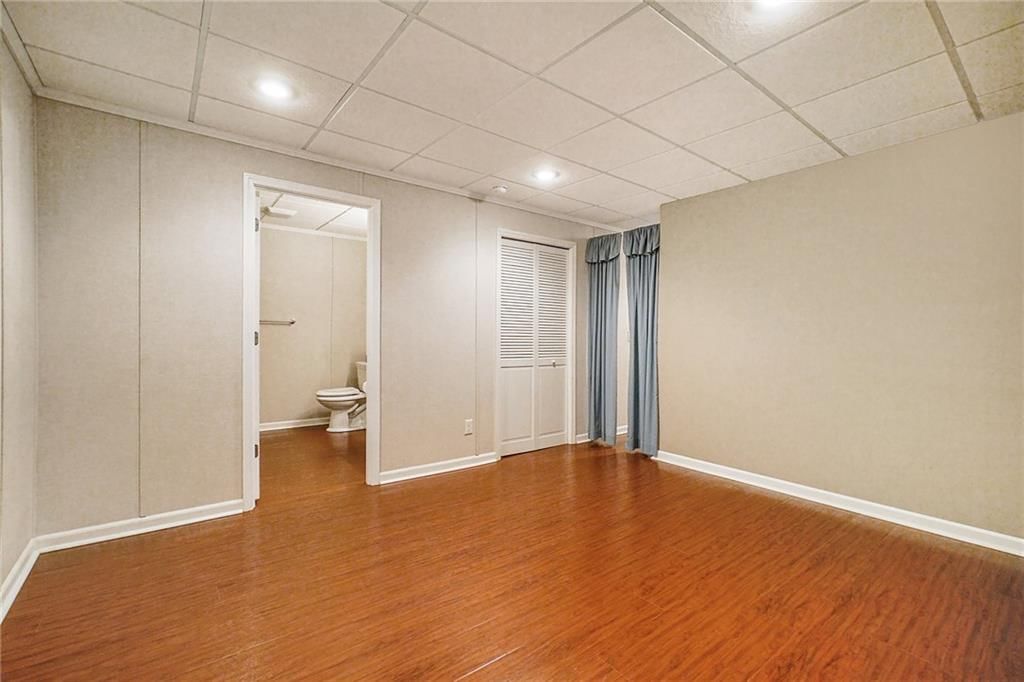 1108 W 10TH Avenue — photo 26
