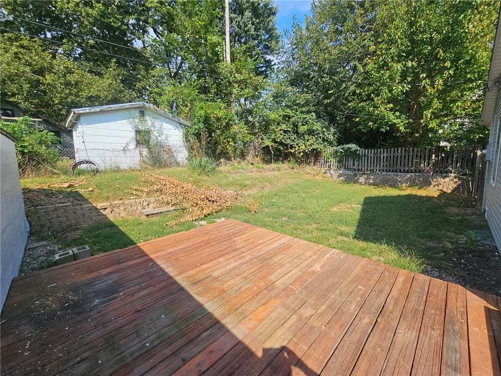 638 S Lake Drive — photo 15