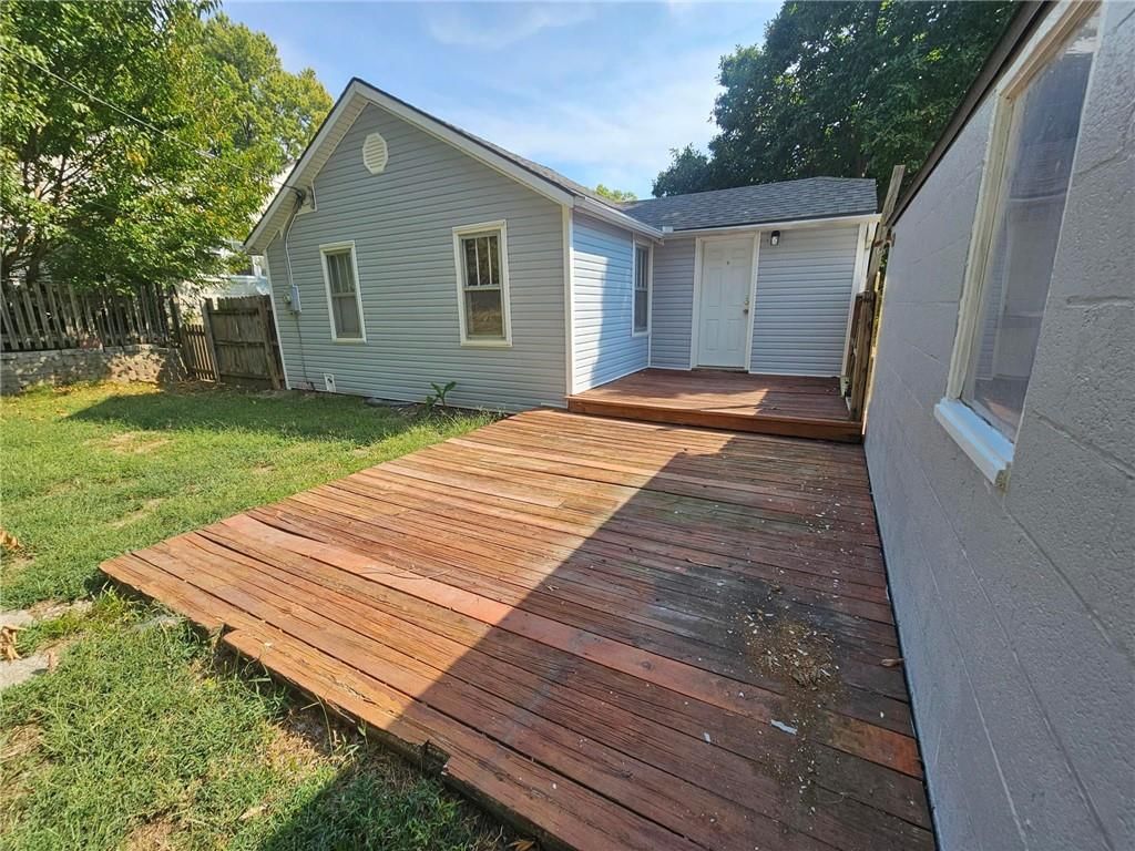638 S Lake Drive — photo 17