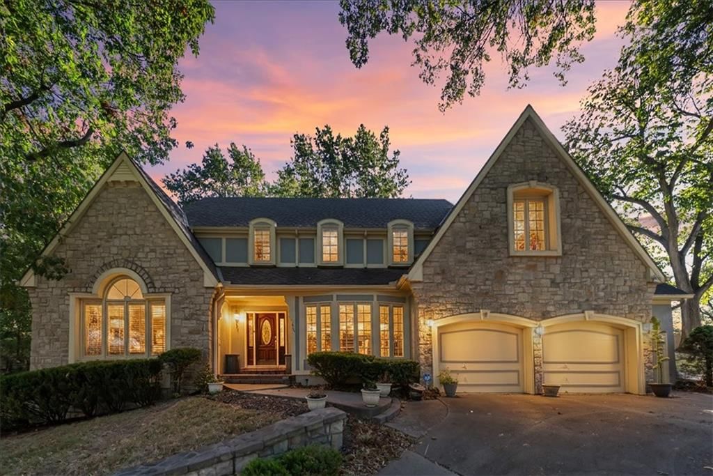 4501 NW Baltimore Court, Kansas City, MO